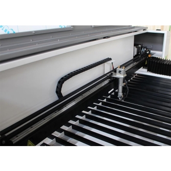 Plotter láser CO2 130W UG-1325L 250x130cm + Accesorios